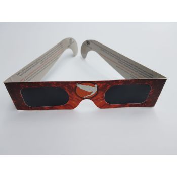 نظارة لرؤية الكسوف